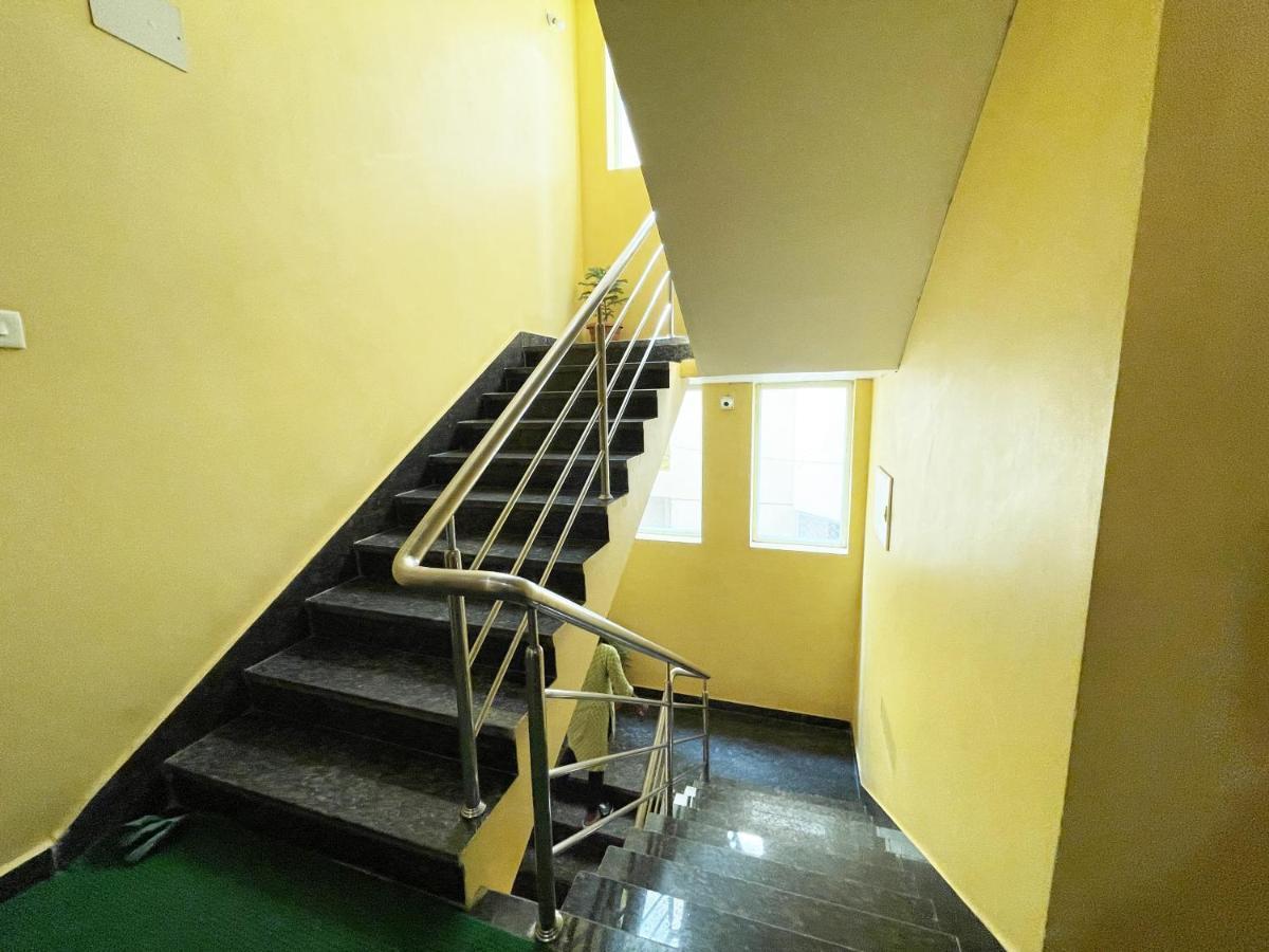 Hotel AAVAASS Puri Exterior foto